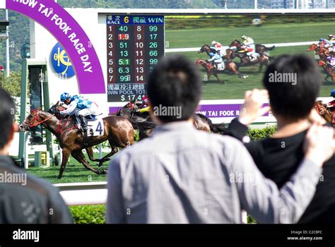 金鈦晶六合彩|The Hong Kong Jockey Club